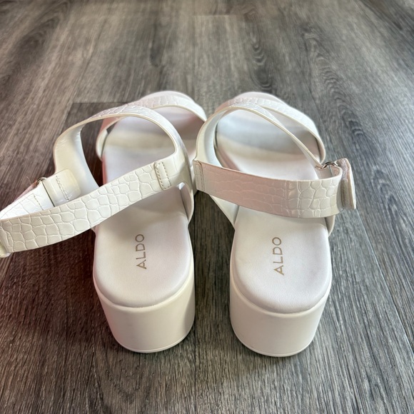 Aldo White Platform Sandals Size 10 - Picture 3 of 7
